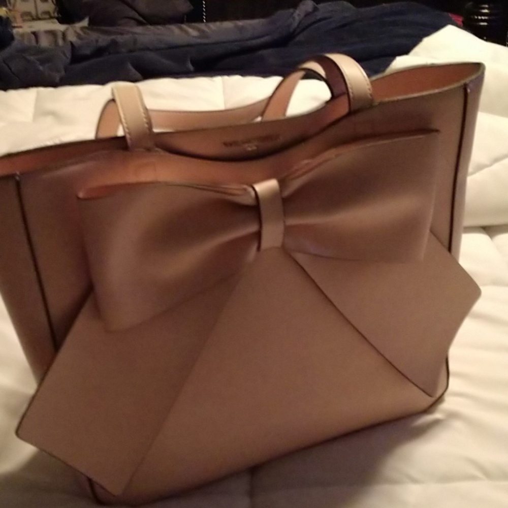 Lagerfield fashon handbag